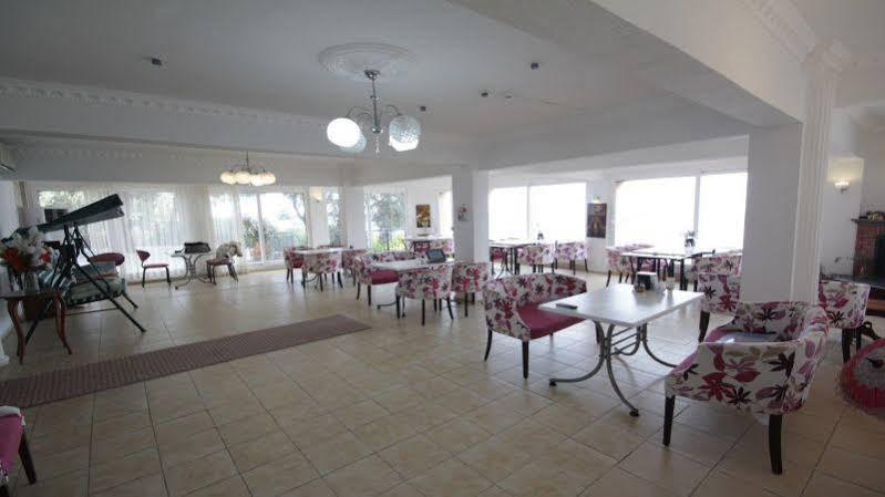 Tayfun Hotel Mordogan Exterior foto