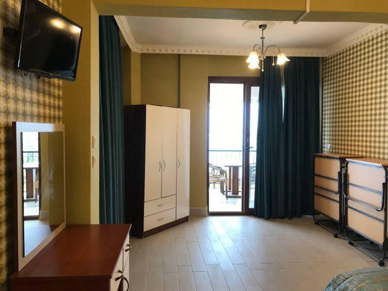 Tayfun Hotel Mordogan Exterior foto